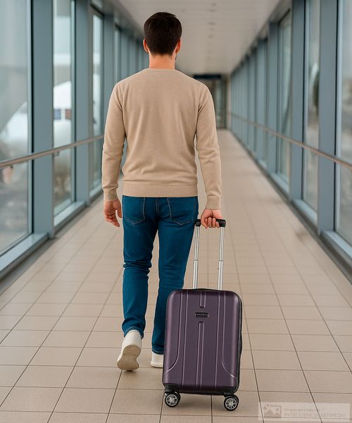 Maleta Samsonite Fiero 3.0 pequeña color morado oscuro