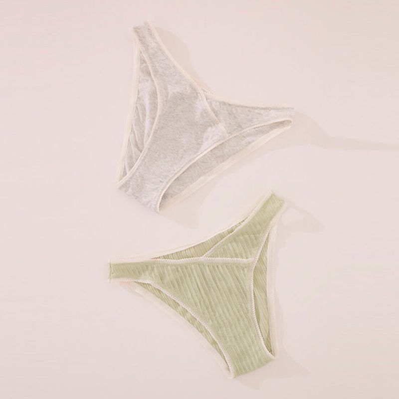 104945406-Set de 2 bikinis Women Secret de cintura corta para mujer