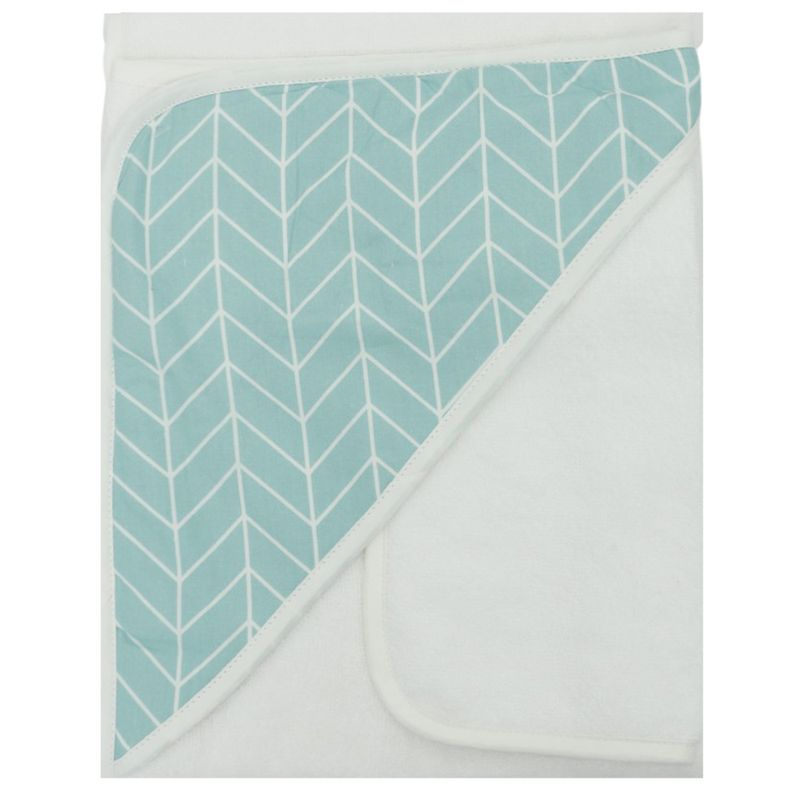 104871397-Toalla-blanca-con-capucha-para-bebe