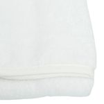 104871397-Toalla-blanca-con-capucha-para-bebe