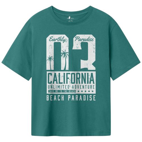 Camiseta verde con estampado para niño