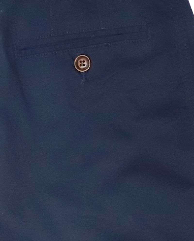 104822419-Short-chino-Unexpected-azul-navy-solido-para-hombre
