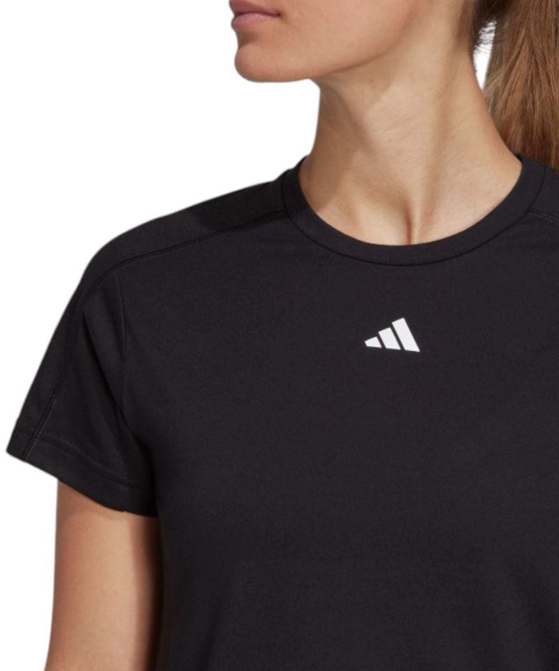 104979727-Camiseta-deportiva-Adidas-negra-solida-para-mujer