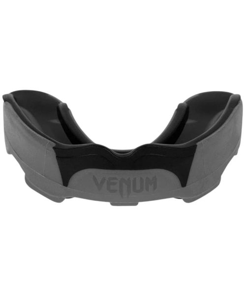 Protector bucal Venum predator gris con negro