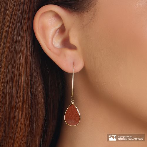 Aretes dorado con piedra escarchada café para mujer