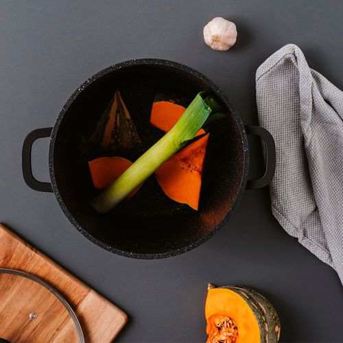 Olla de aluminio con tapa CuisinePro 24 cm