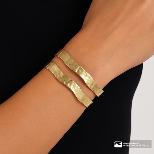 Pulsera rígida doble banda dorada con diseño para mujer