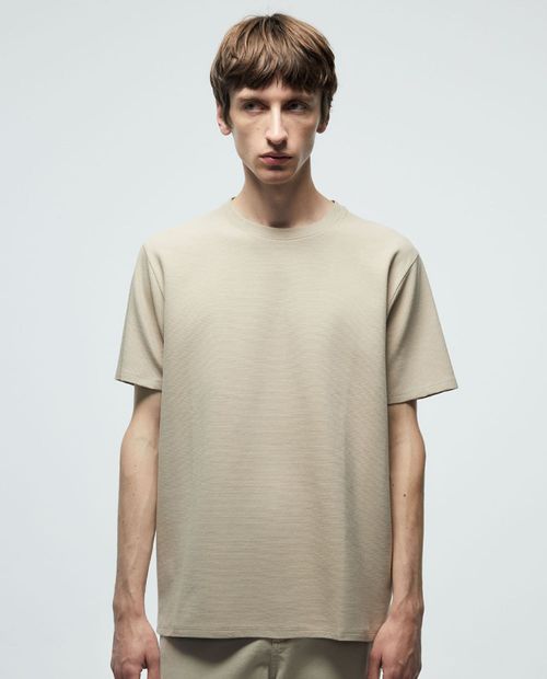 Camiseta básica texturizada beige Sfera para hombre