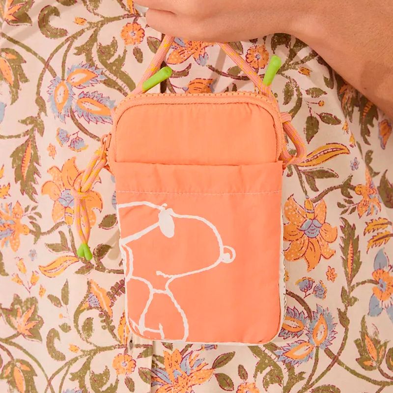 104945287-Funda-para-celular-Women-Secret-estampada-para-mujer