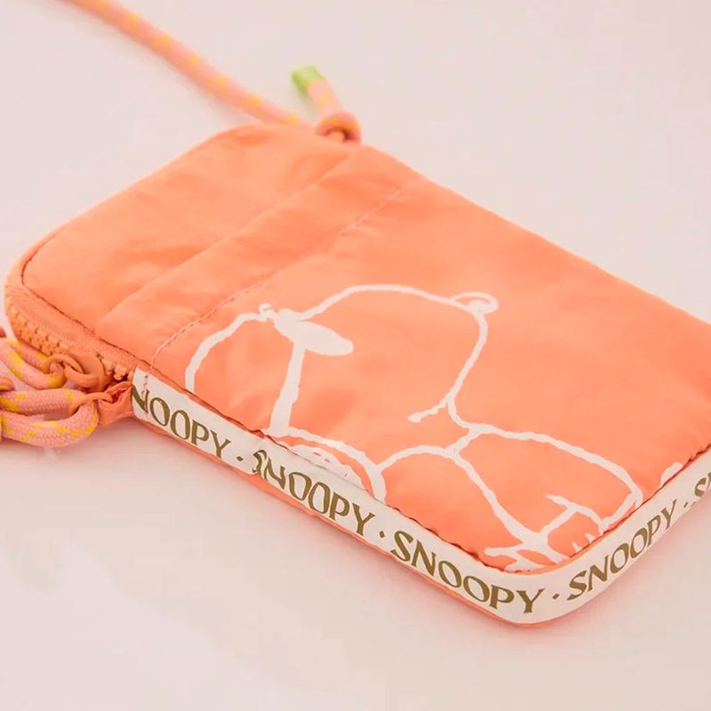 104945287-Funda-para-celular-Women-Secret-estampada-para-mujer