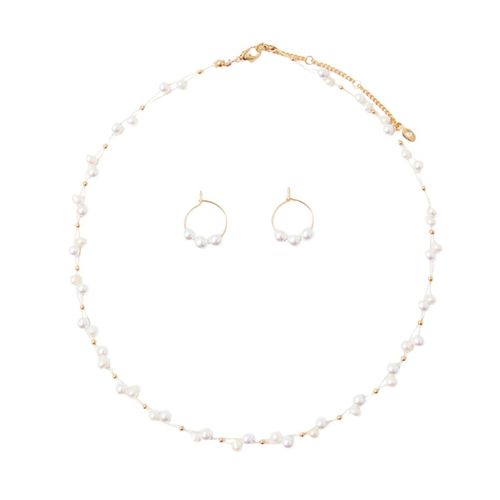 Conjunto de pendientes y choker en baño de oro de 18 quilates y perla natural