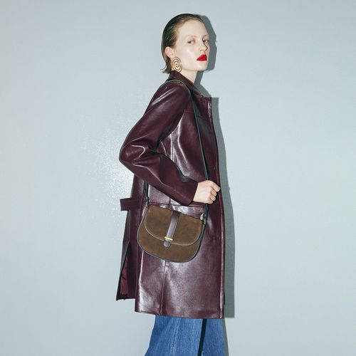 Cartera crossbody Sfera café para mujer