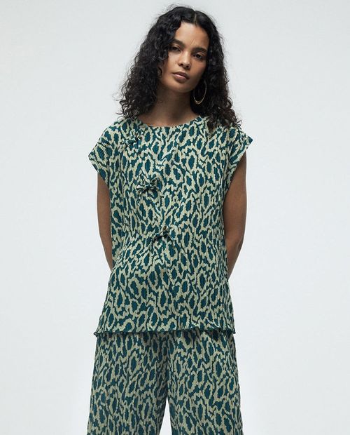 Blusa Sfera casual estampada manga corta para mujer