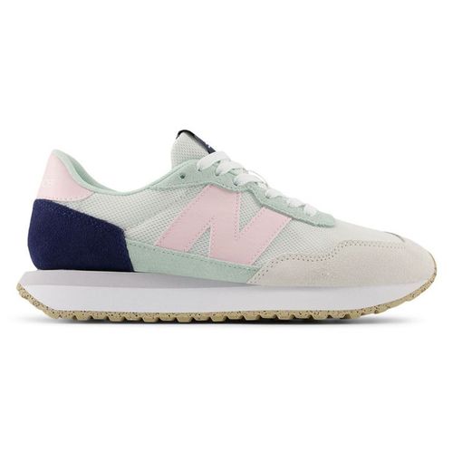 Zapato New Balance 237 casual beige para mujer
