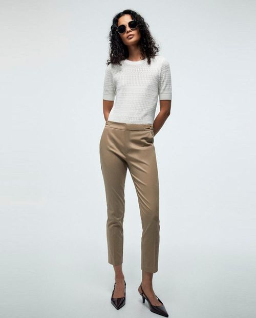 Pantalón Sfera chino beige de cintura media para mujer