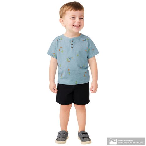 Camiseta celeste con estampado para niño
