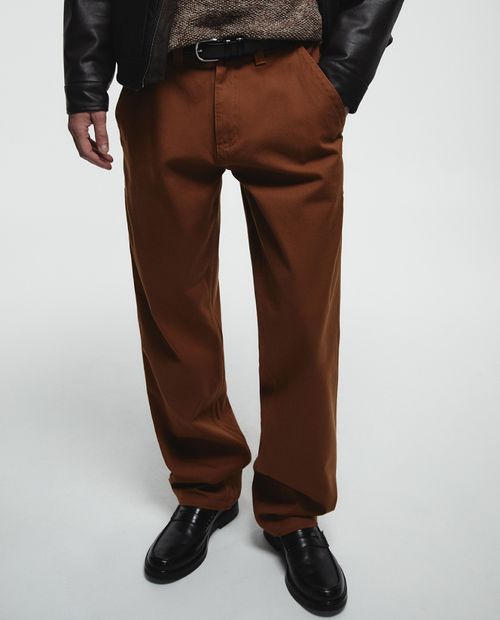 Pantalón carpenter Sfera regular fit café sólido para hombre