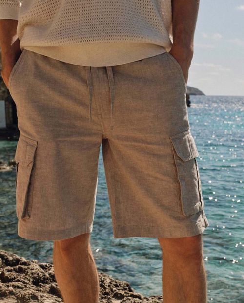 Short cargo de lino Sfera beige heather para hombre