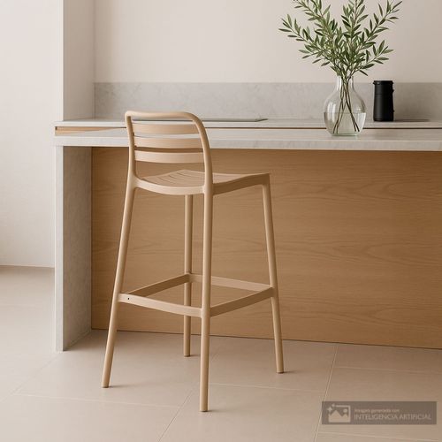 Silla alta con respaldo moderna