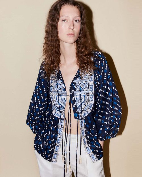 Blusa Sfera casual estampada manga larga para mujer