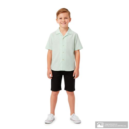 Camisa verde sage con textura para niño