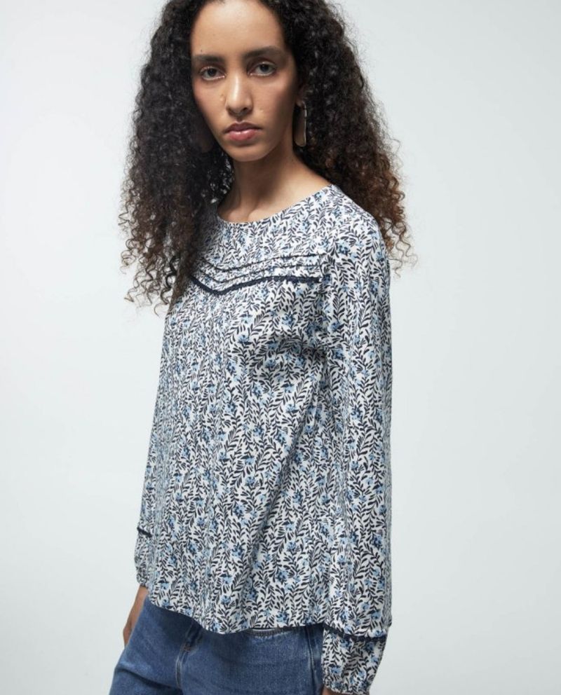105021605-Blusa Sfera casual estampada de manga larga para mujer