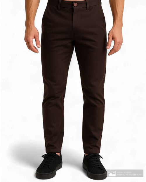 Pantalón chino Gents café oscuro sólido para hombre