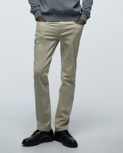 Pantalón casual Sfera slim fit beige sólido para hombre