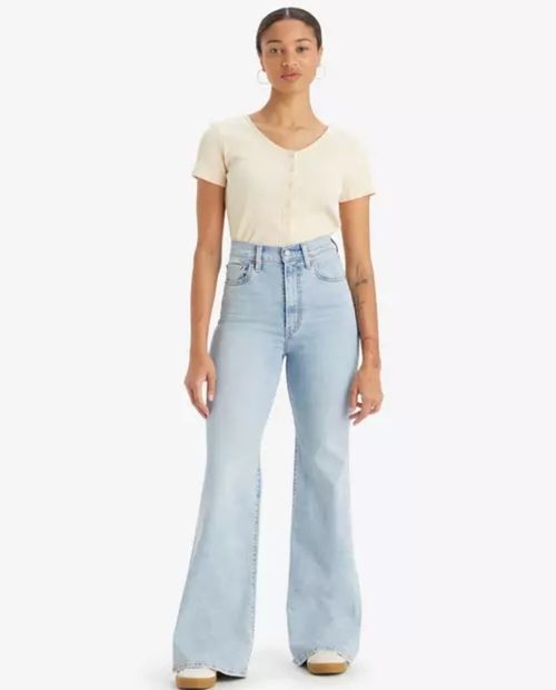 Jeans Levi's flare celeste de cintura alta para mujer