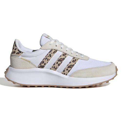 Zapato Adidas Run 70S casual color blanco/beige para mujer