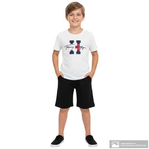 Camiseta blanca con estampado para niño