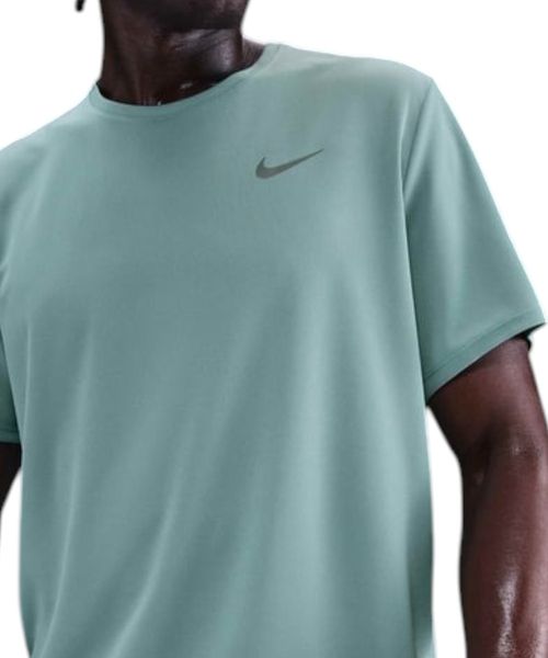 Camiseta deportiva Nike verde menta para hombre