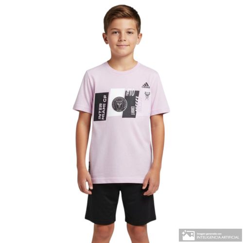 Camiseta rosada con estampado para niño