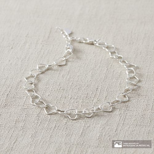 Pulsera con eslabones en forma de corazón de plata para mujer