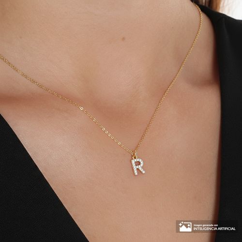 Cadena con inicial con zirconias de plata en baño de oro 2mm-40.64 cm para mujer