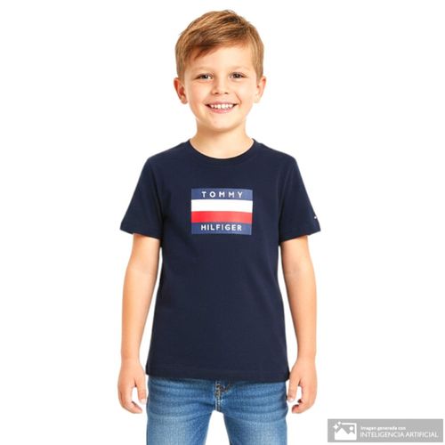 Camiseta azul con estampado para niño