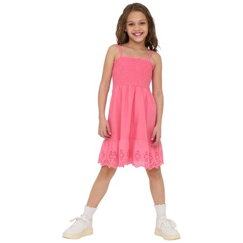 Vestido rosado con encaje para niña