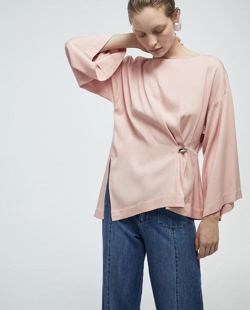 Blusa Sfera casual rosada mangas largas para mujer