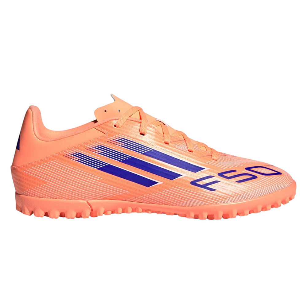 Zapato Adidas de fútbol F50 Club para césped artificial anaranjado