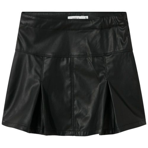 Falda negra para niña