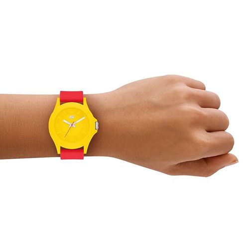 Reloj Skechers análogo España Mundial de silicón rojo y amarillo unisex
