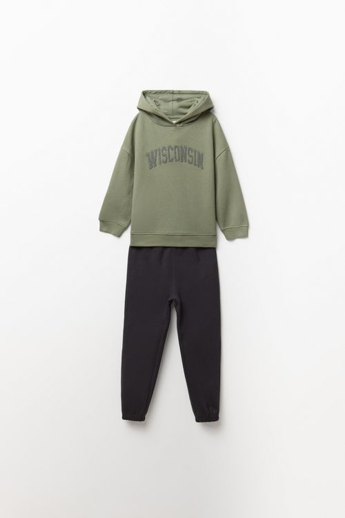 Conjunto de 2 piezas bicolor con estampado para niño