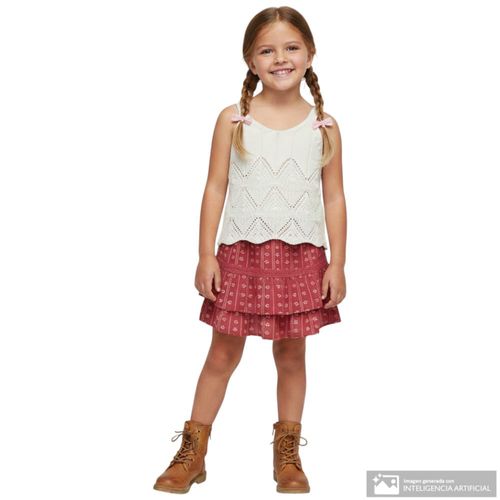 Falda short roja con bordado para niña