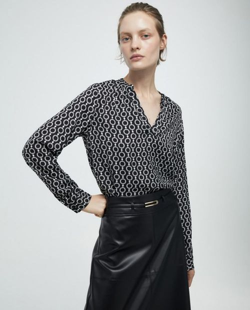 Blusa Sfera casual estampada manga larga para mujer
