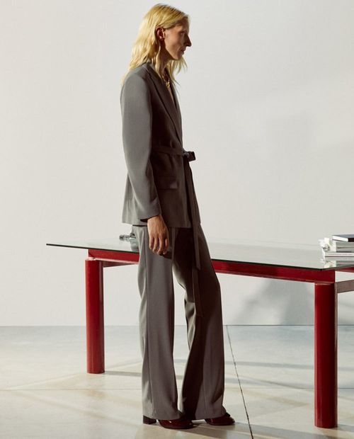 Pantalón Sfera straight gris de cintura alta para mujer