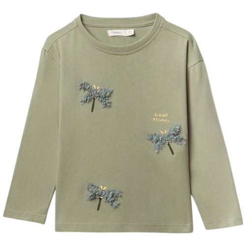 Camiseta verde con textura para niña