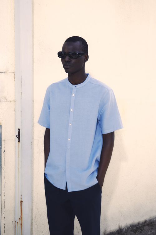 Camisa casual de lino Sfera azul claro heather para hombre