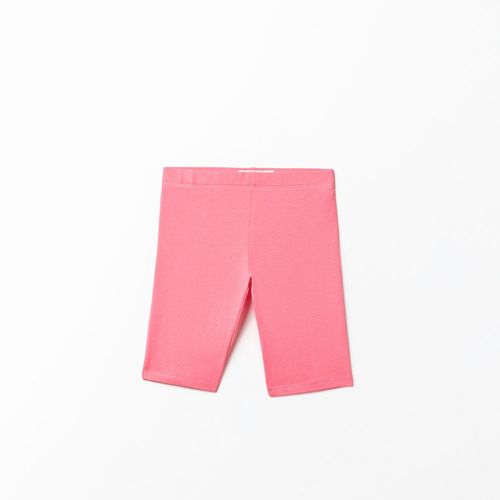 Short rosado sólido para niña