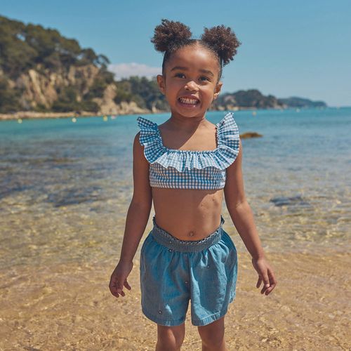 Short azul denim bordado floral para niña