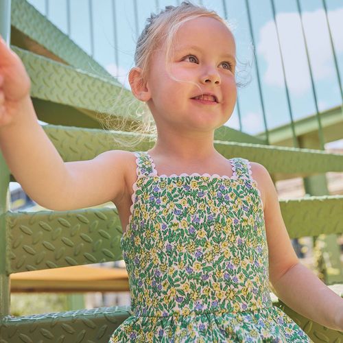 Vestido estampado floral para niña